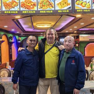 My Belgian friend, come to visit the factory, welcome to Shanghai.