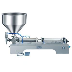Liquid filling machine